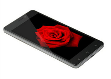 Curved Screen WKV700 x 5 Inch Screen Smartphones Mt6582 Quad Core 8Mp Camera