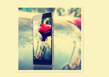 Curved Screen WKV700 x 5 Inch Screen Smartphones Mt6582 Quad Core 8Mp Camera